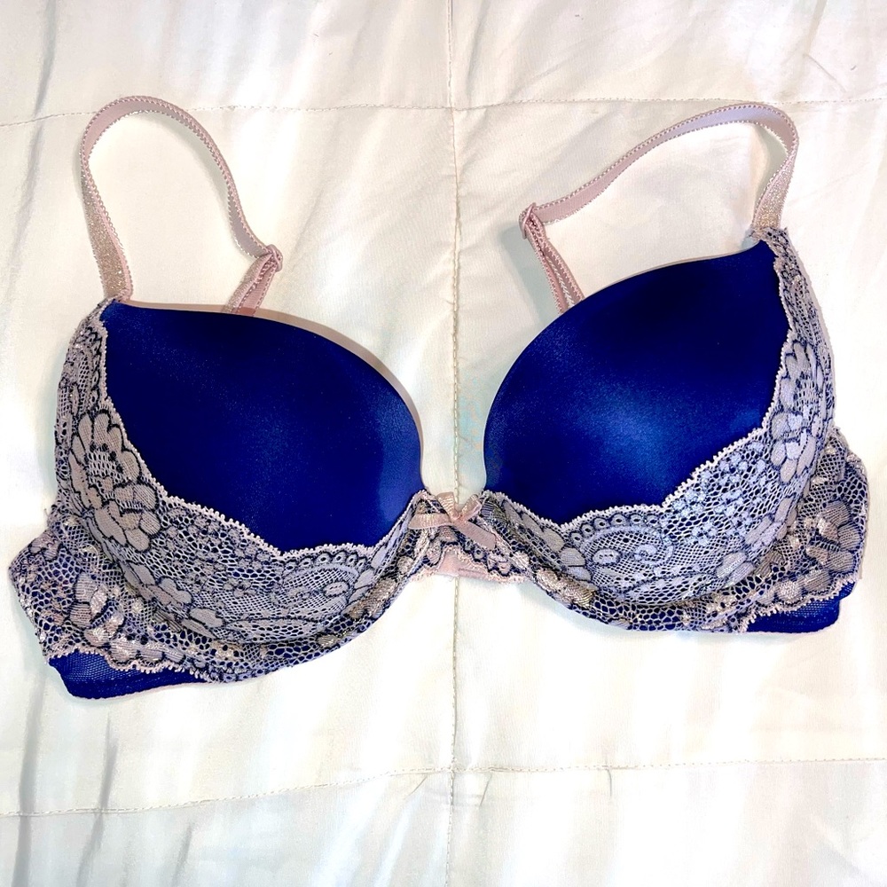 Victoria’s Secrets Dream Angels Plunge Push Up